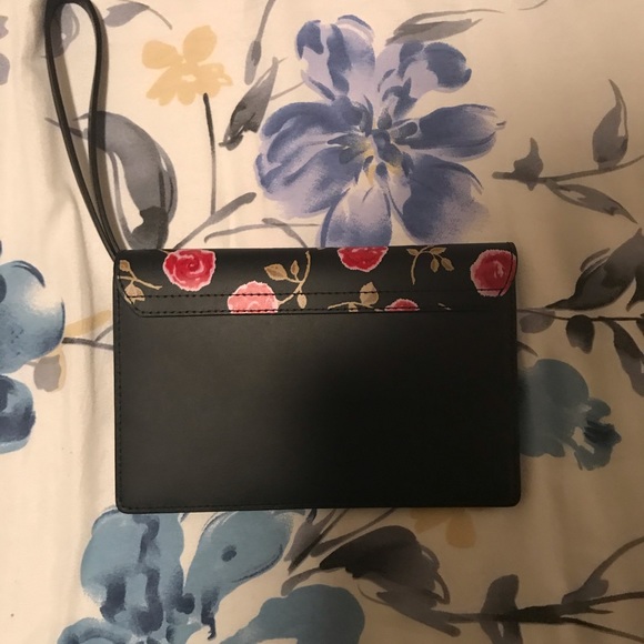 Kate Spade Wristlet - Picture 6 of 6